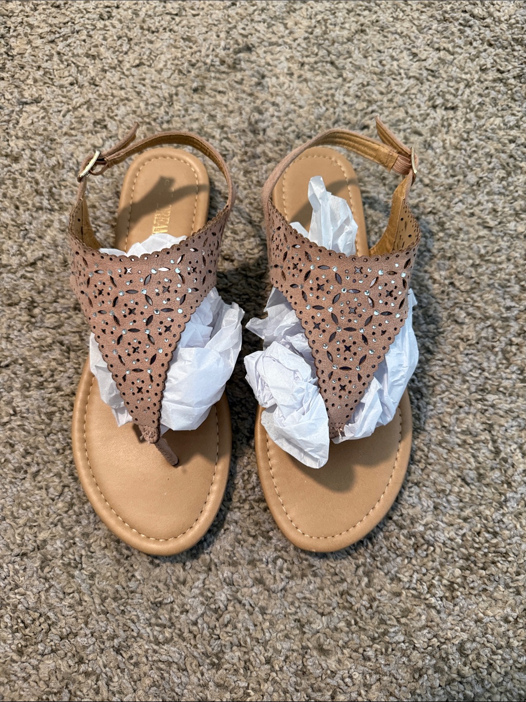 Dreamworks Pink Laser-Cut Toe-Ring Sandals